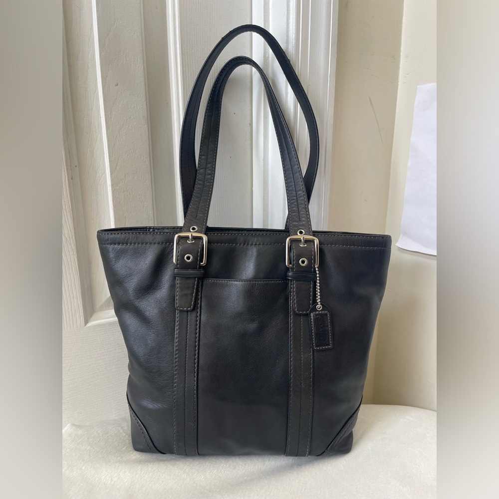 Coach Hampton Vintage Black Leather Tote - Picture 11 of 12